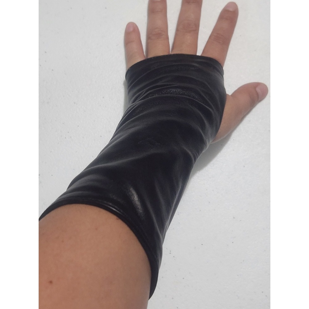 Women Short Leather Glove Left Hand M Motorcycle Cosplay Gothic Punk Wristband